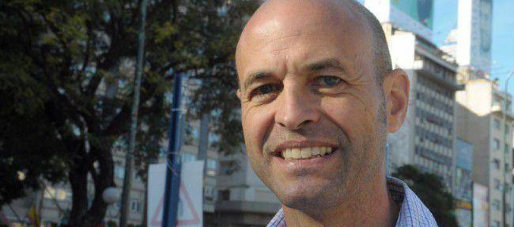 Dietrich: Los colectivos dejar�n de pasar por Maip�