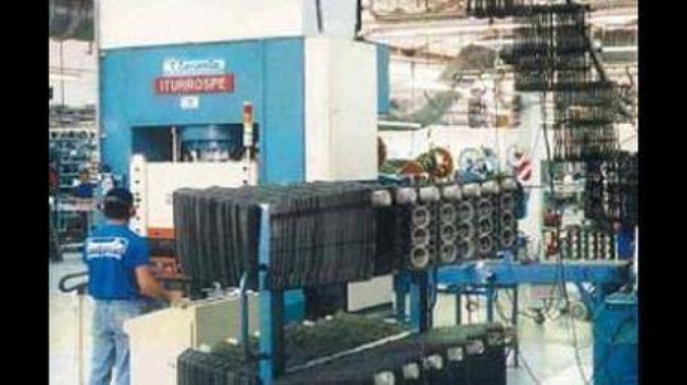 Huelga por desguace de Matricer�a Austral