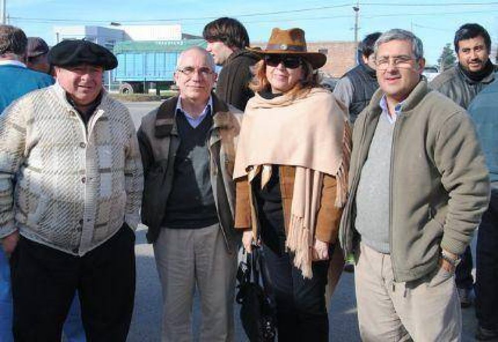 Camioneros de ATCADE amenazan con un paro por tiempo indeterminado en toda la Provincia si no hay un reajuste tarifario