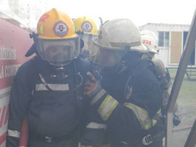 Los bomberos voluntarios de Entre R�os se declararon en estado de emergencia y alerta bomberil