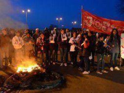 Violencia en Z�rate: Vecinos siguen movilizados en reclamo de seguridad