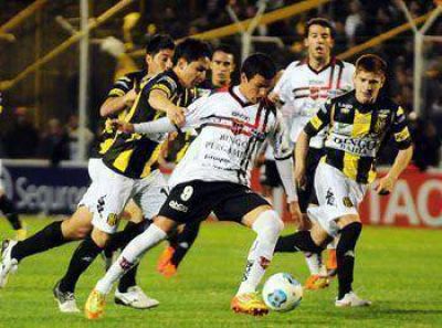Douglas Haig celebr� la permanencia con un empate frente a Olimpo
