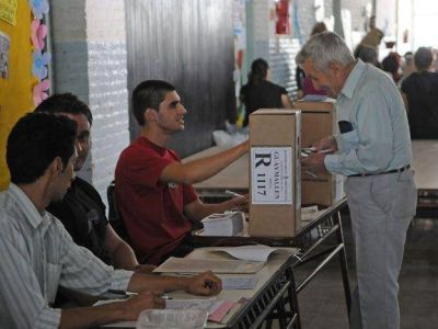 El intento reformista del gobernador quedar� para el a�o que viene
