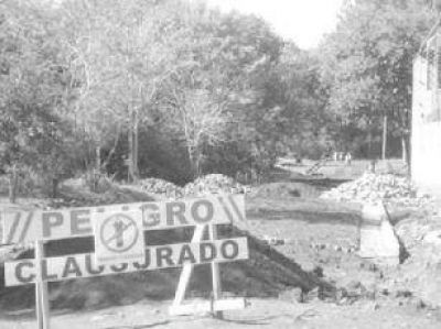 Obras viales en la costanera de Capiov�