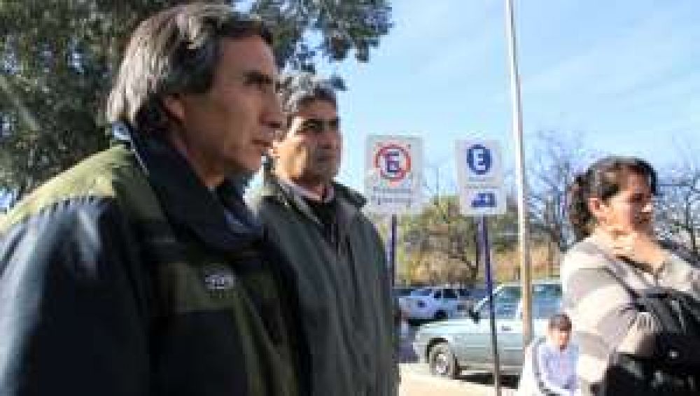 Lo balearon en el cuello y est� grave