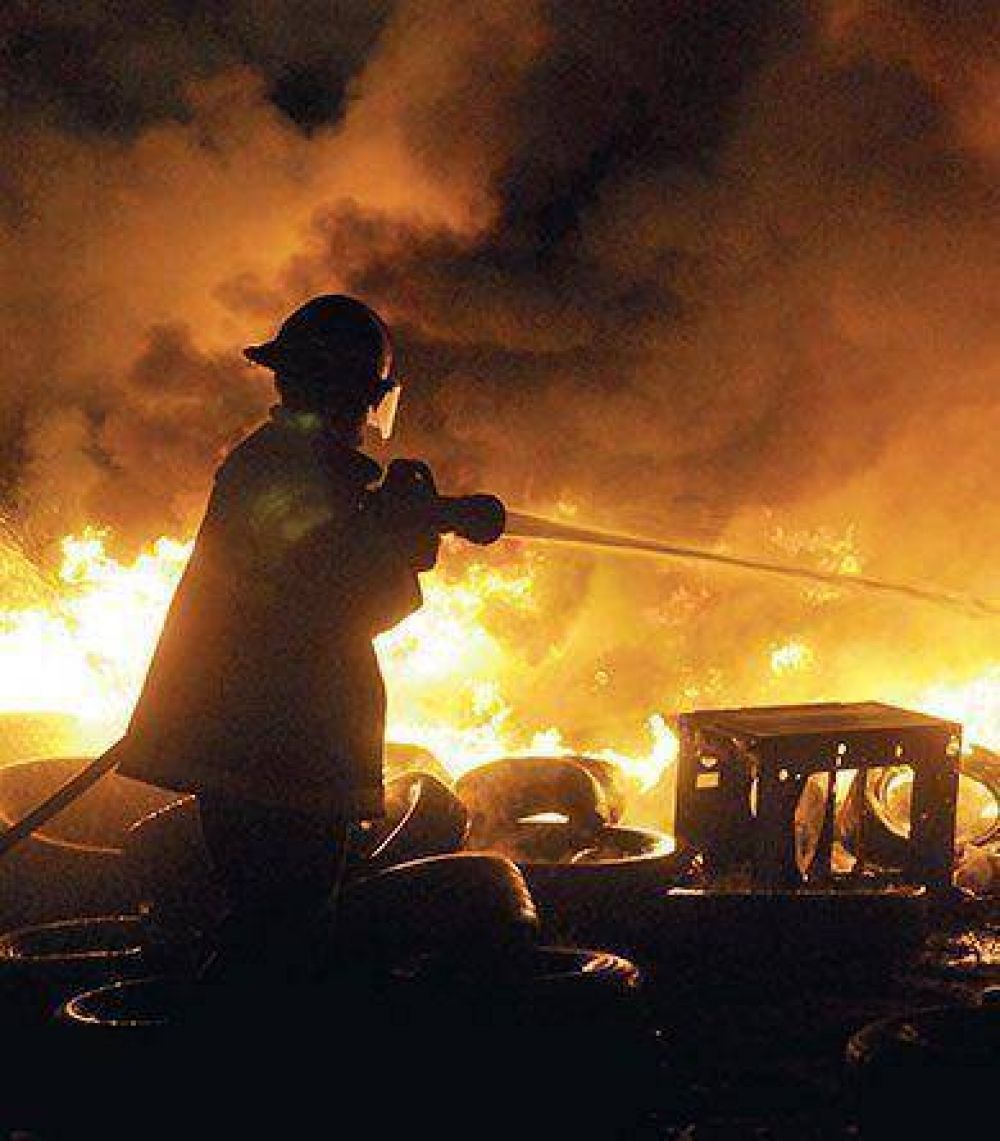 Se incendi� el relleno sanitario