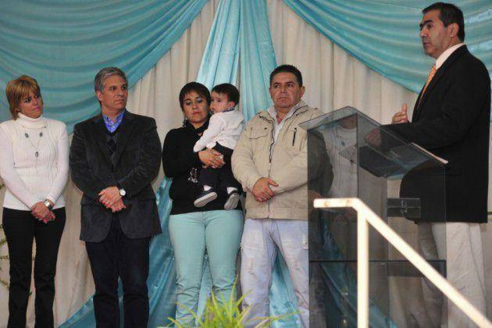 Poggi fue padrino de dos ni�os de la ciudad de San Luis