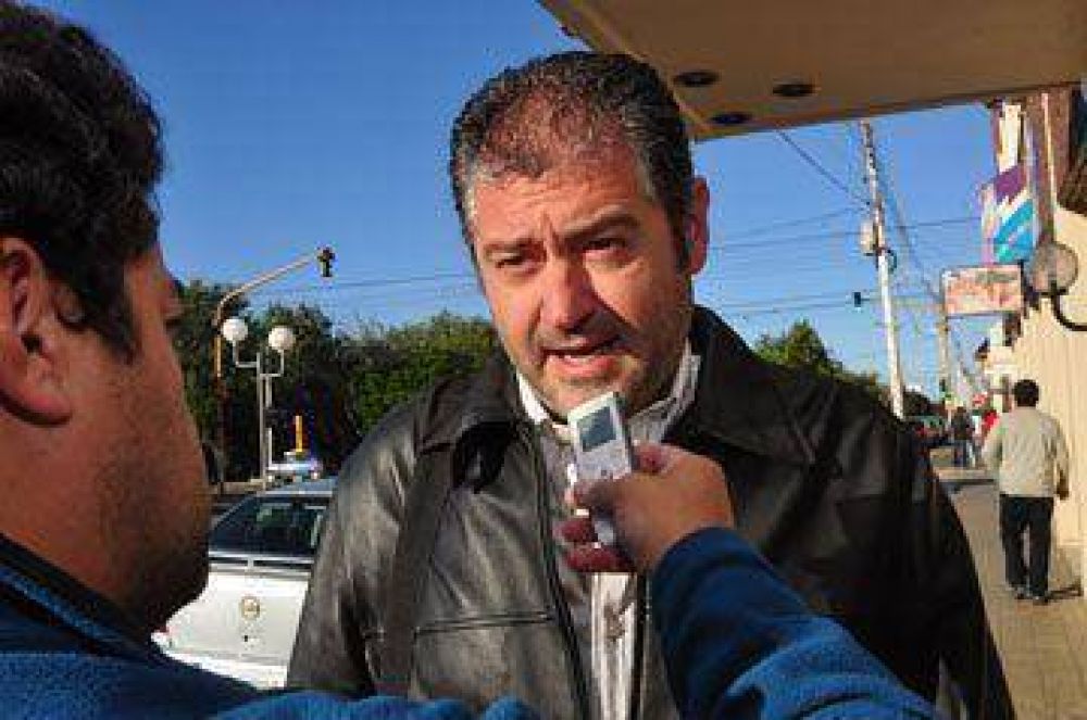 Fadul: �Con voluntad pol�tica se resuelven los problemas del vecino�