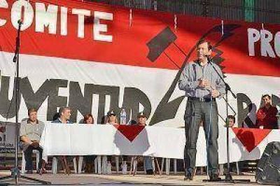 El gobernador cerr� con su discurso un congreso de la juventud radical