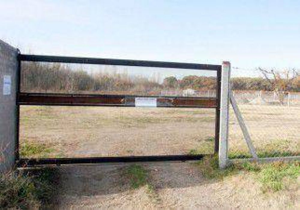 Piden soluci�n a loteo no autorizado en Centenario 