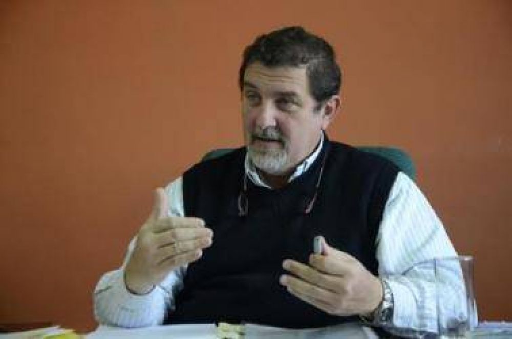 Jos� Luis Foulkes fue elegido presidente de la Convenci�n de la UCR de R�o Negro.