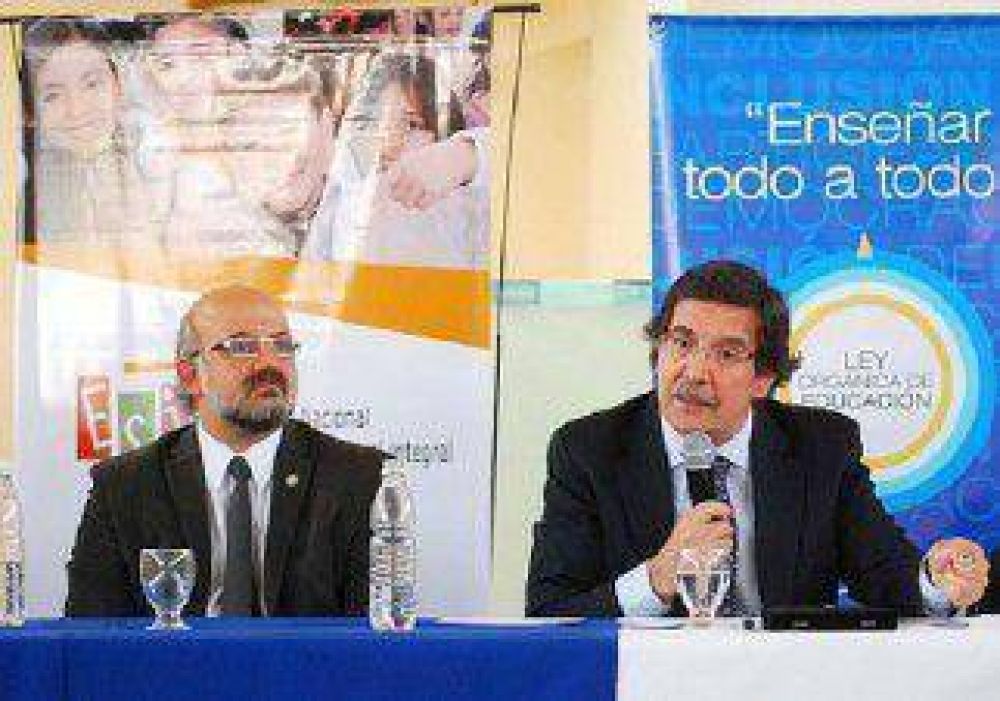 El Consejo Federal de Educaci�n sesiona en Bariloche, con presencia de Sileoni 
