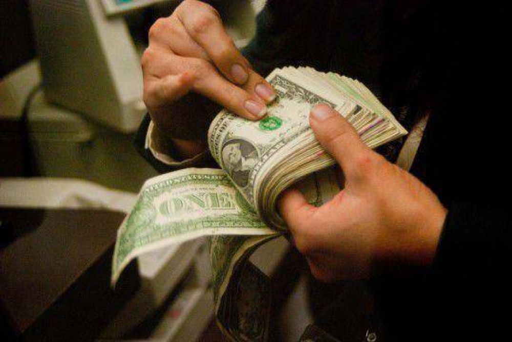 El d�lar ilegal cotiz� estable