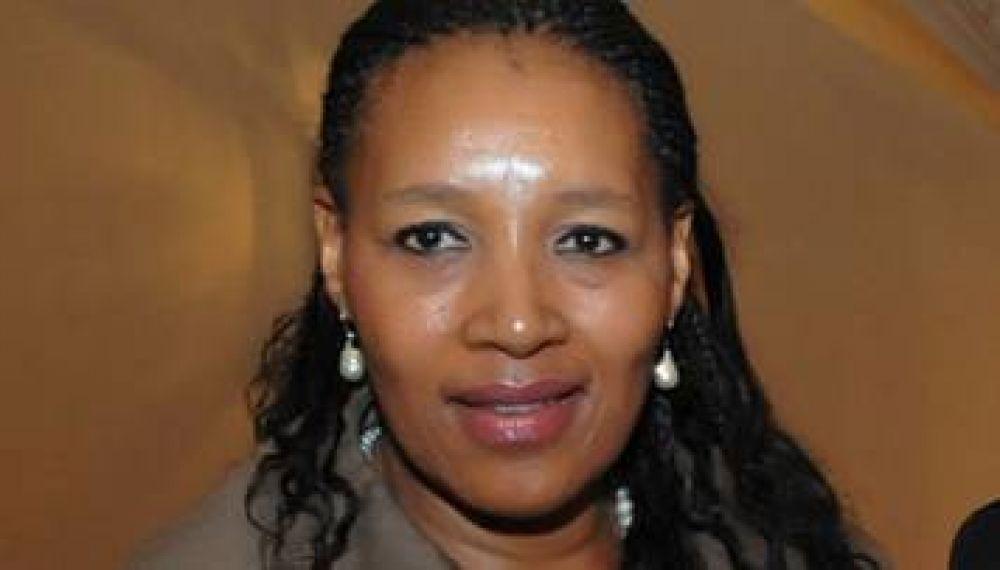  La hija de Mandela visit� a su padre en Sud�frica