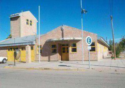 Violenta agresi�n contra la Polic�a tras operativos en Cutral Co 