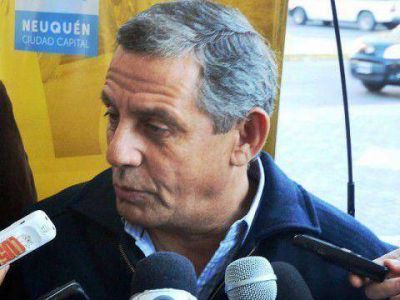 Quiroga potencia efecto aguinaldo y presenta frente anti-K