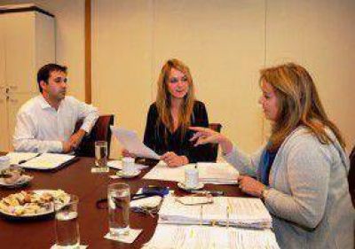 Coordinan acciones ambientales con R�o Negro