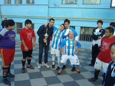 Tigre y Racing: M�s deporte para derribar barreras entre los chicos