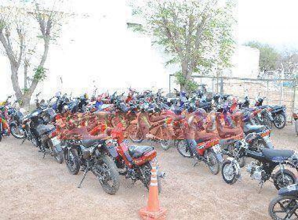 Retienen m�s de 150 autos y motos por alcoholemia y falta de casco