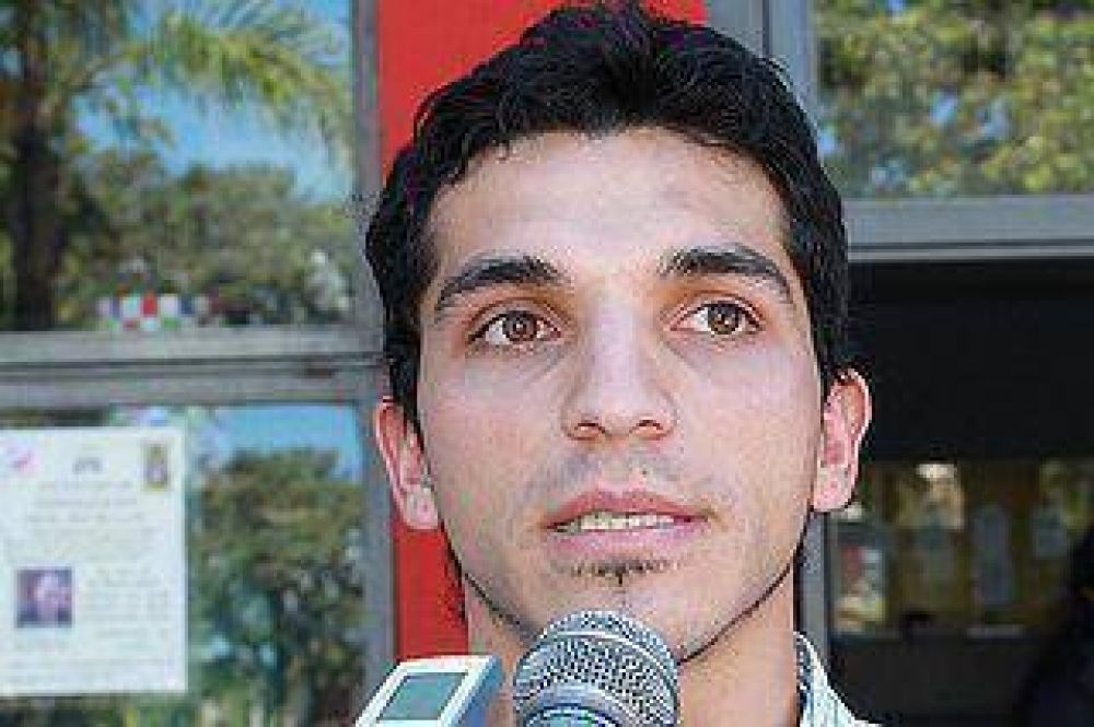 Taller de Locuci�n y Producci�n Radiof�nica para adolescentes en el Tiz�n