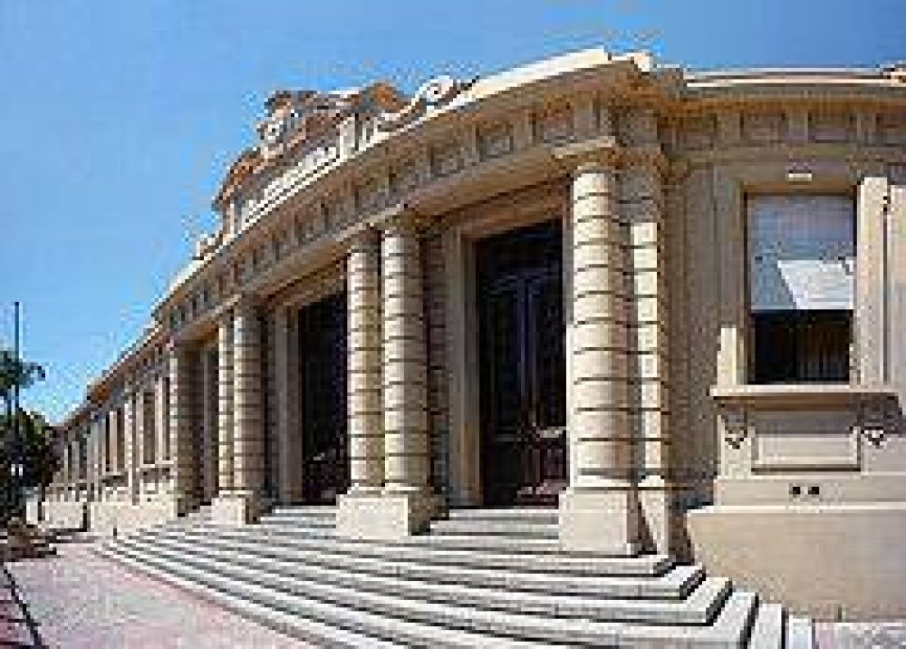 Inscriben a docentes para cubrir cargos en el ciclo lectivo 2014