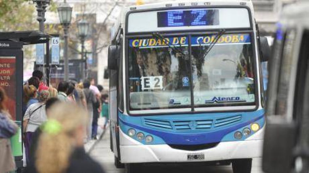 Hay bondi en C�rdoba y pelea en Buenos Aires