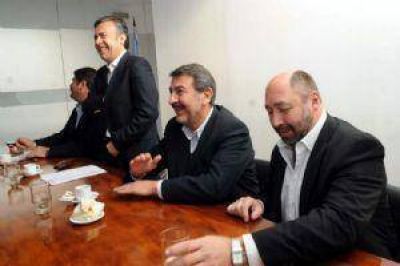 Elecciones: el radicalismo local insiste con liderar un frente