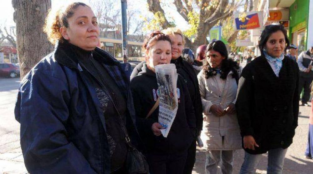 Nuevo reclamo por viviendas en Luj�n, con piquete al Gobernador