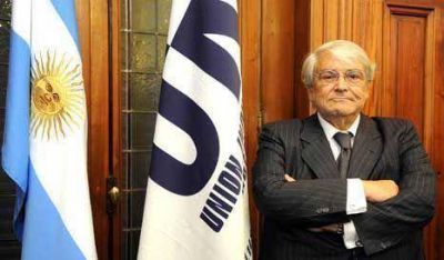 La UIA volvi� al redil oficial y estall� la interna con empresarios d�scolos