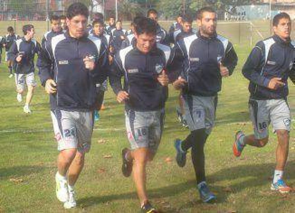 Quilmes comenz� la semana con el �nimo en alto y Caneo recuperado