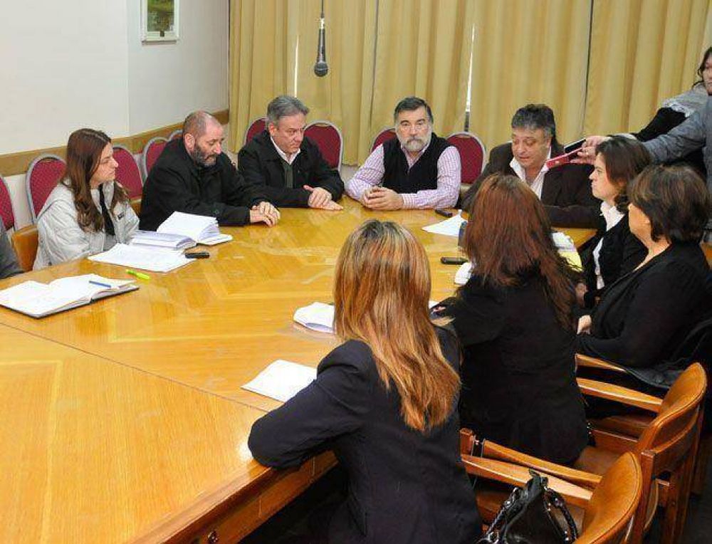 El vernismo hace silenzio stampa de las acusaciones de "desestabilizaci�n"