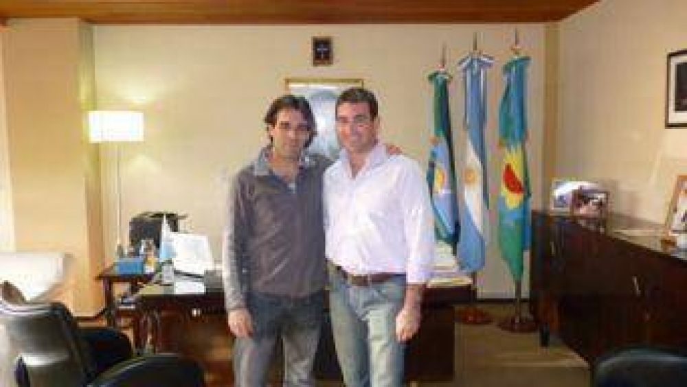 L�pez se reuni� con Patricio Hogan