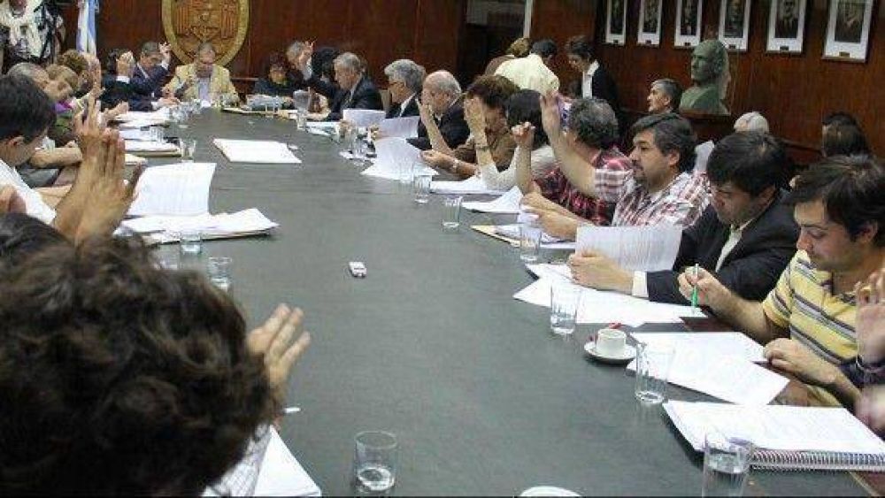 Sesiona hoy el Consejo Superior de la UNT