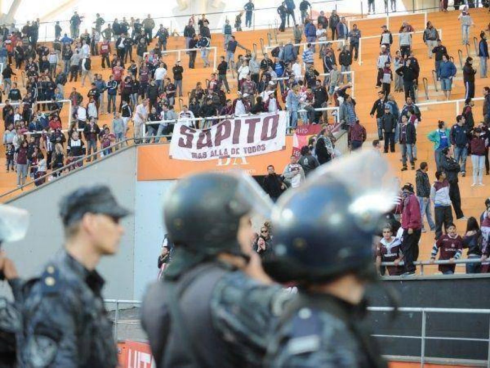 La AFA anunci� que se jugar� sin p�blico visitante en todas las canchas del pa�s