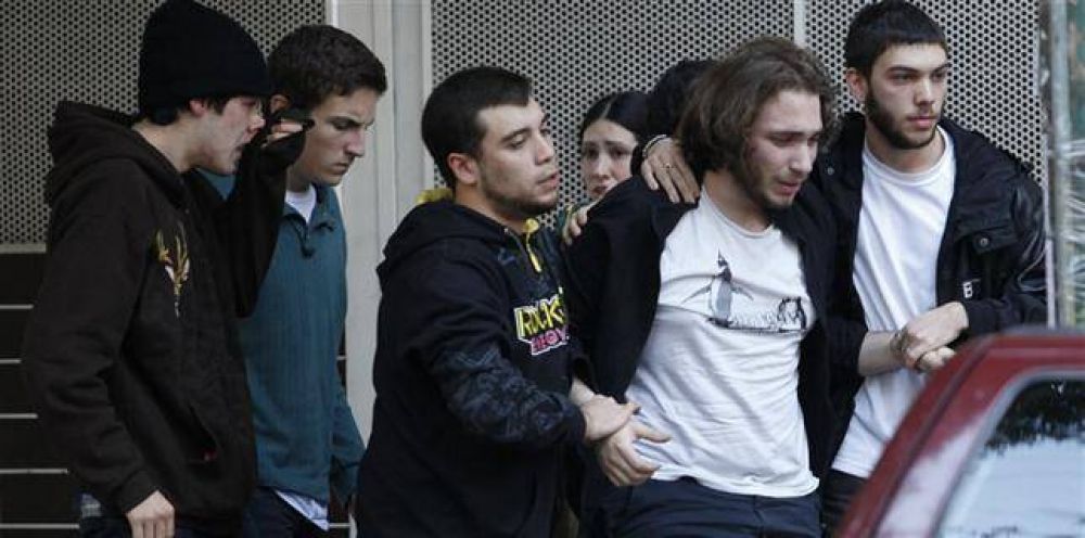 Conmoci�n por el asesinato de una estudiante de 16 a�os en Colegiales