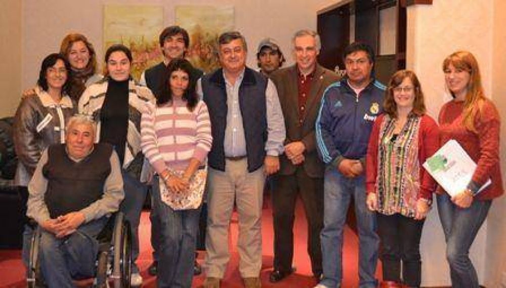 Entregaron m�s subsidios y microcr�ditos