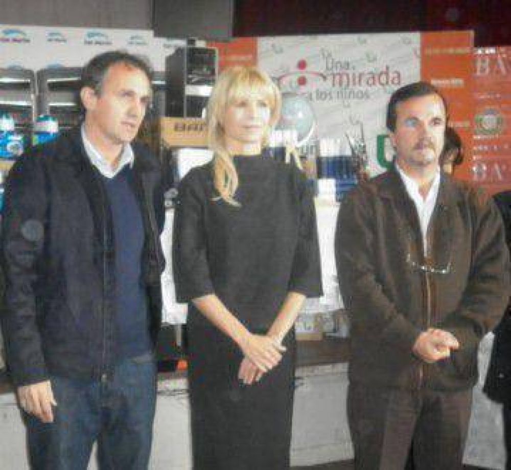 Bitz: �El gobernador ha sido muy claro, juega dentro del equipo que conduce la Presidenta�
