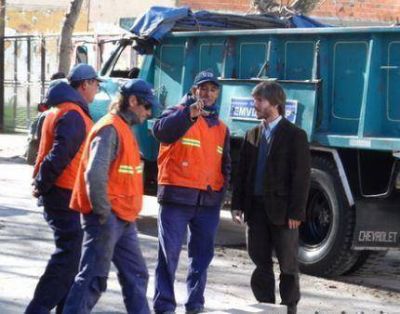 Vialidad contin�a con los trabajos de bacheo de calles