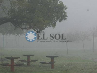 Podr�a seguir hasta ma�ana la niebla