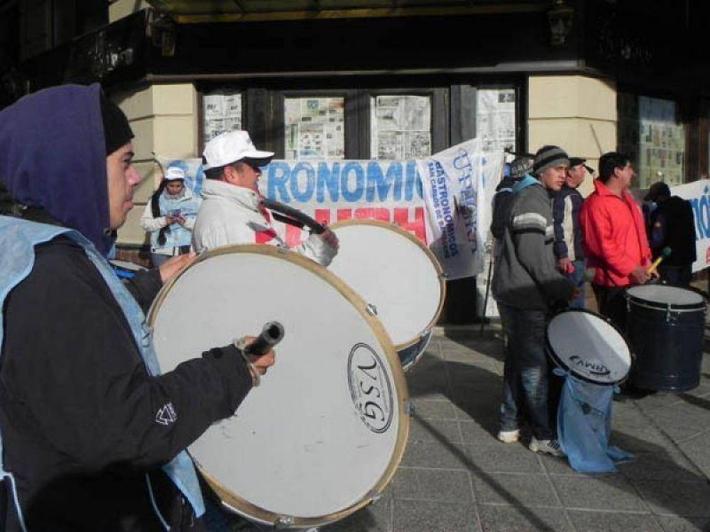 UTHGRA volvi� a reclamar el pago de indemnizaciones a trabajadores de Frawens