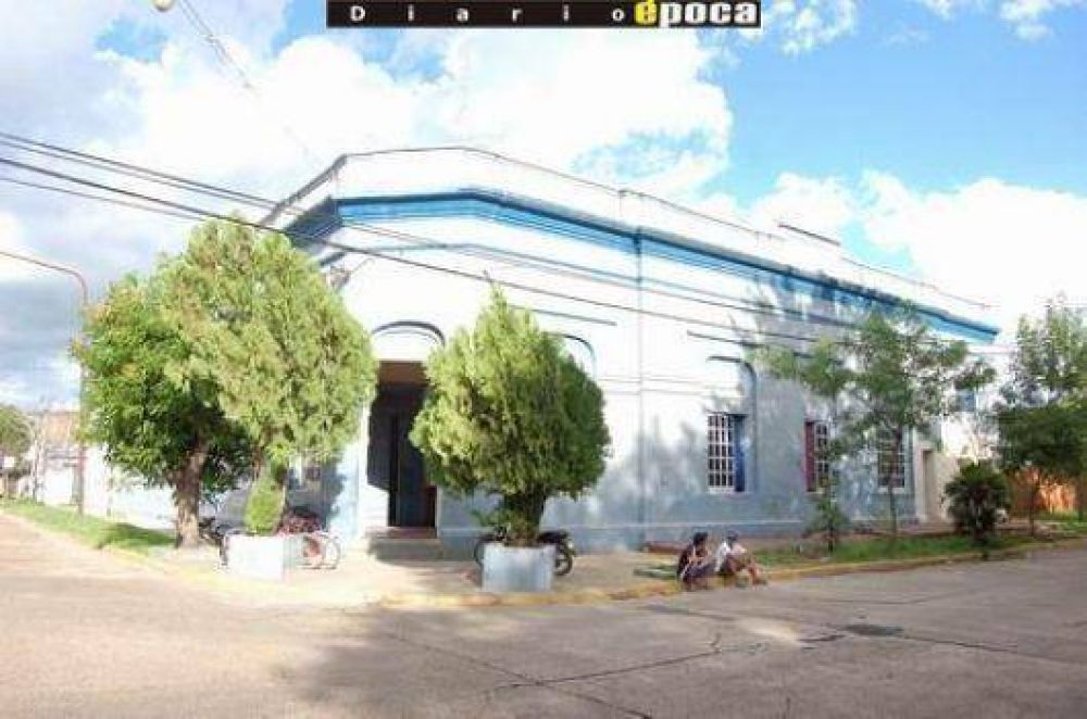 Salvaje ataque a la Polic�a para evitar detenci�n de �pibe chorro�