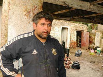 Una familia solicit� ayuda porque ser� desalojada de la vivienda que usurpan 