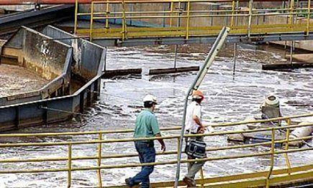 Denuncian precarizaci�n laboral en la planta de Alto Paran�