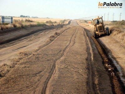 Importante obra de mejoramiento en el camino a Bah�a San Blas