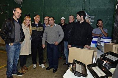 Entrega de materiales a la Sociedad de Fomento �General San Mart�n�