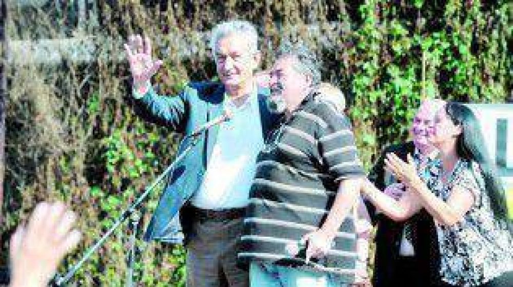 Rodr�guez Sa� acord� con Castells