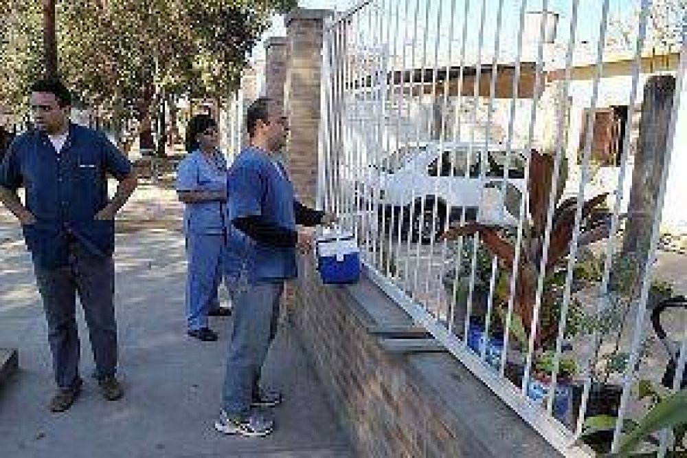 Refuerzan la vacunaci�n casa por casa para prevenir la gripe A