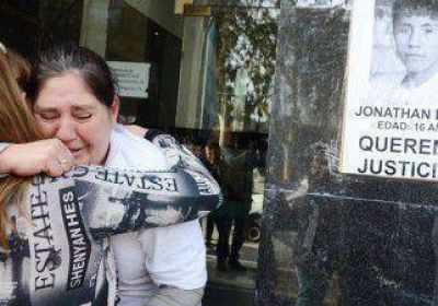 Prisi�n perpetua por matar a un menor por una netbook 
