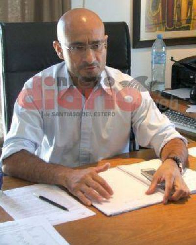 M�s hombres que mujeres caen en el h�bito de fumar