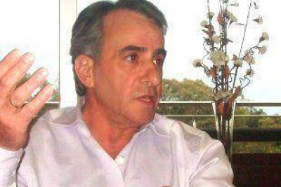 Massa inscribi� el Frente Renovador Peronista y sum� a �ltimo momento a Cariglino
